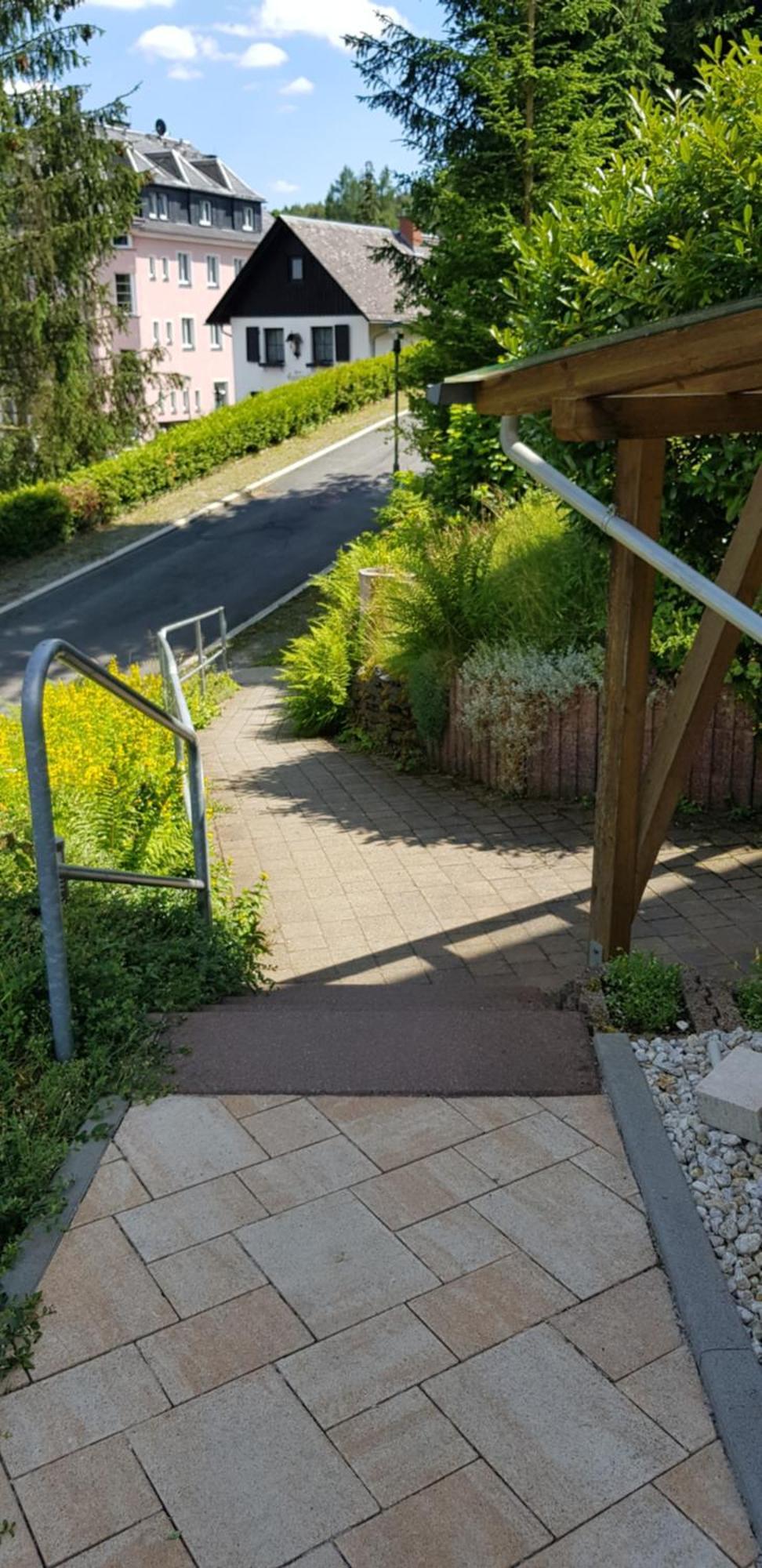 Villa Goldbrunnen Ferienwohnung 3 バート・エルスター エクステリア 写真